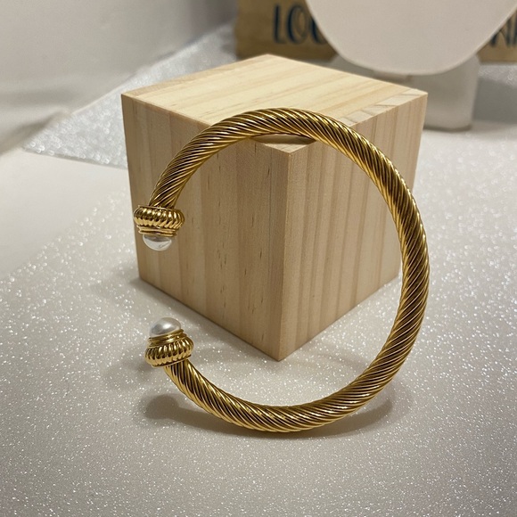 BRACELET - Picture 10 of 11